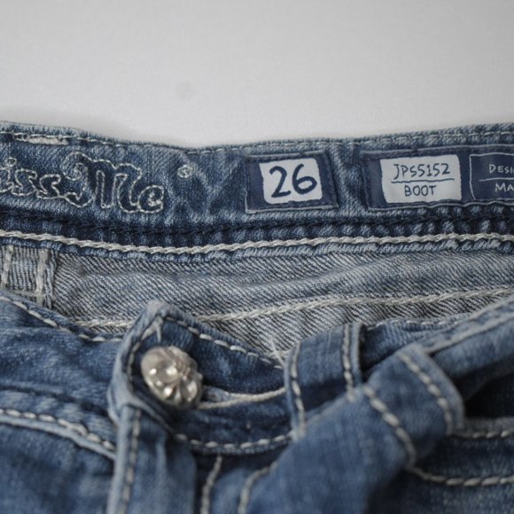 Miss Me Jean Shorts 26 - Picture 4 of 4